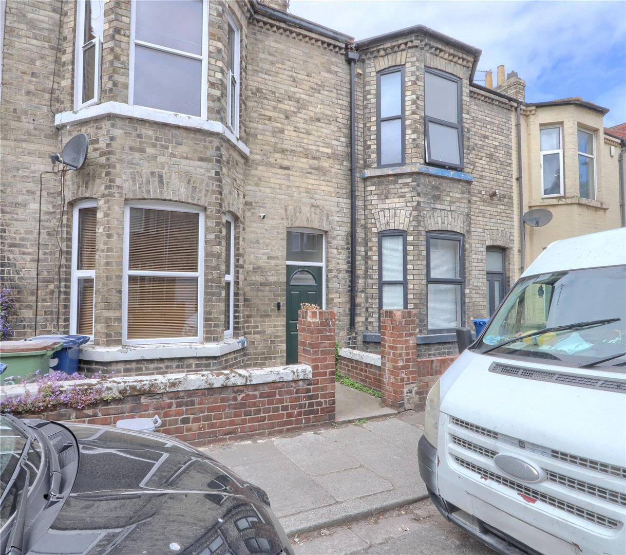 2 Bedroom House - Mid Terrace